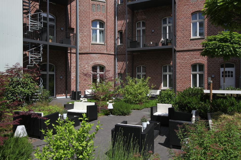 The Red Apartments Дюссельдорф Экстерьер фото